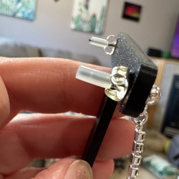 Elegant Silver Drop Earrings - Picture 3 of 4